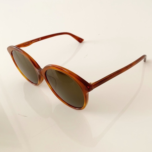 New - Gucci Sunglasses - Picture 9 of 15